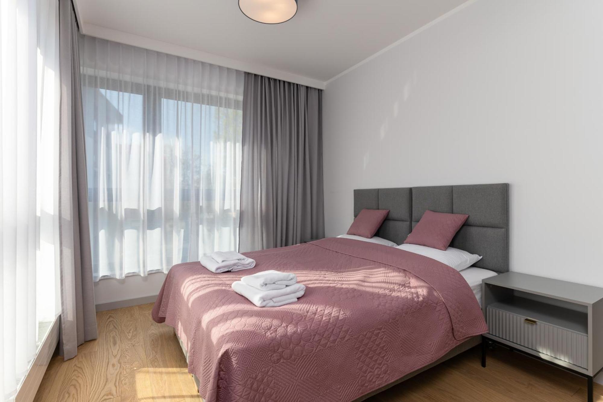 Br12 Premium Apartments , Garaz Bielsko-Biala Exterior photo